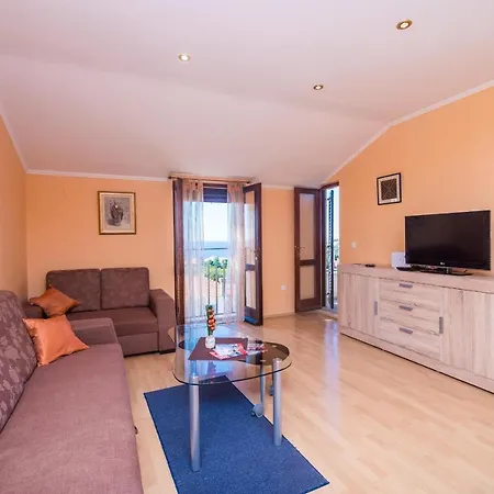 Apartman Kristic - One Bedroom With Balcony And Sea View *